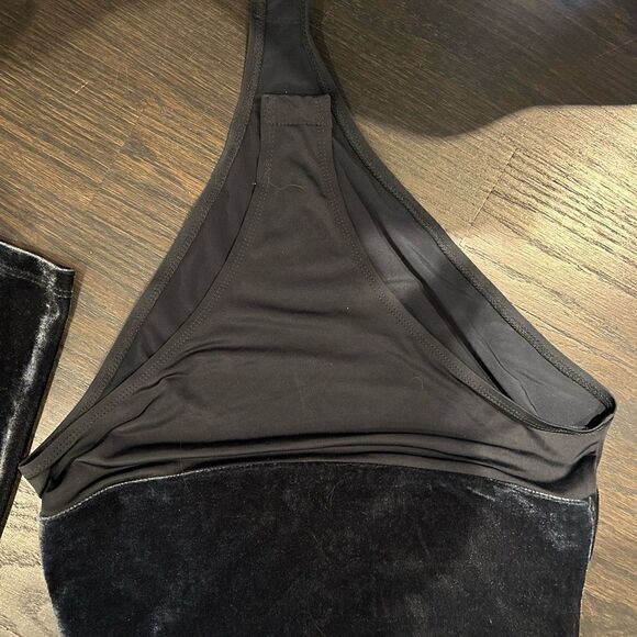 Zara velvet long sleeve bodysuit - Picture 3 of 7